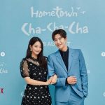 Shin Min Ah Tampil Chic saat Hadiri Jumpa Pers Hometown Cha-Cha-Cha