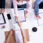 Meningkatkan Efektivitas Rekrutmen dengan Menggunakan Agen Rekrutmen di Indonesia